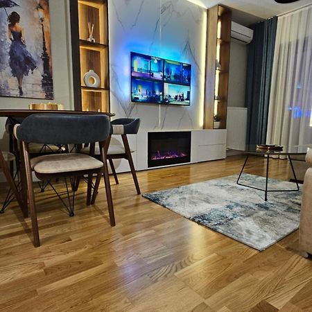 Anika Luxury Apartment At Diamond Center Skopie Exterior foto