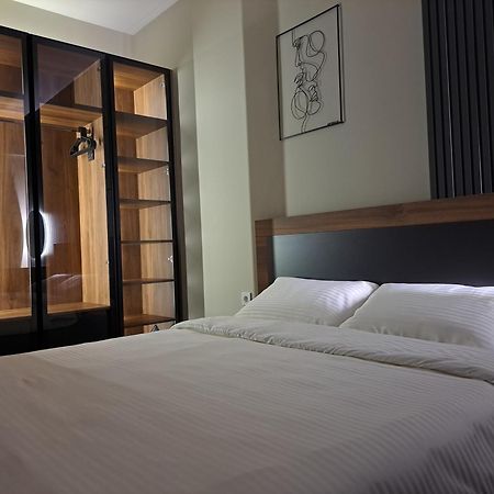 Anika Luxury Apartment At Diamond Center Skopie Exterior foto