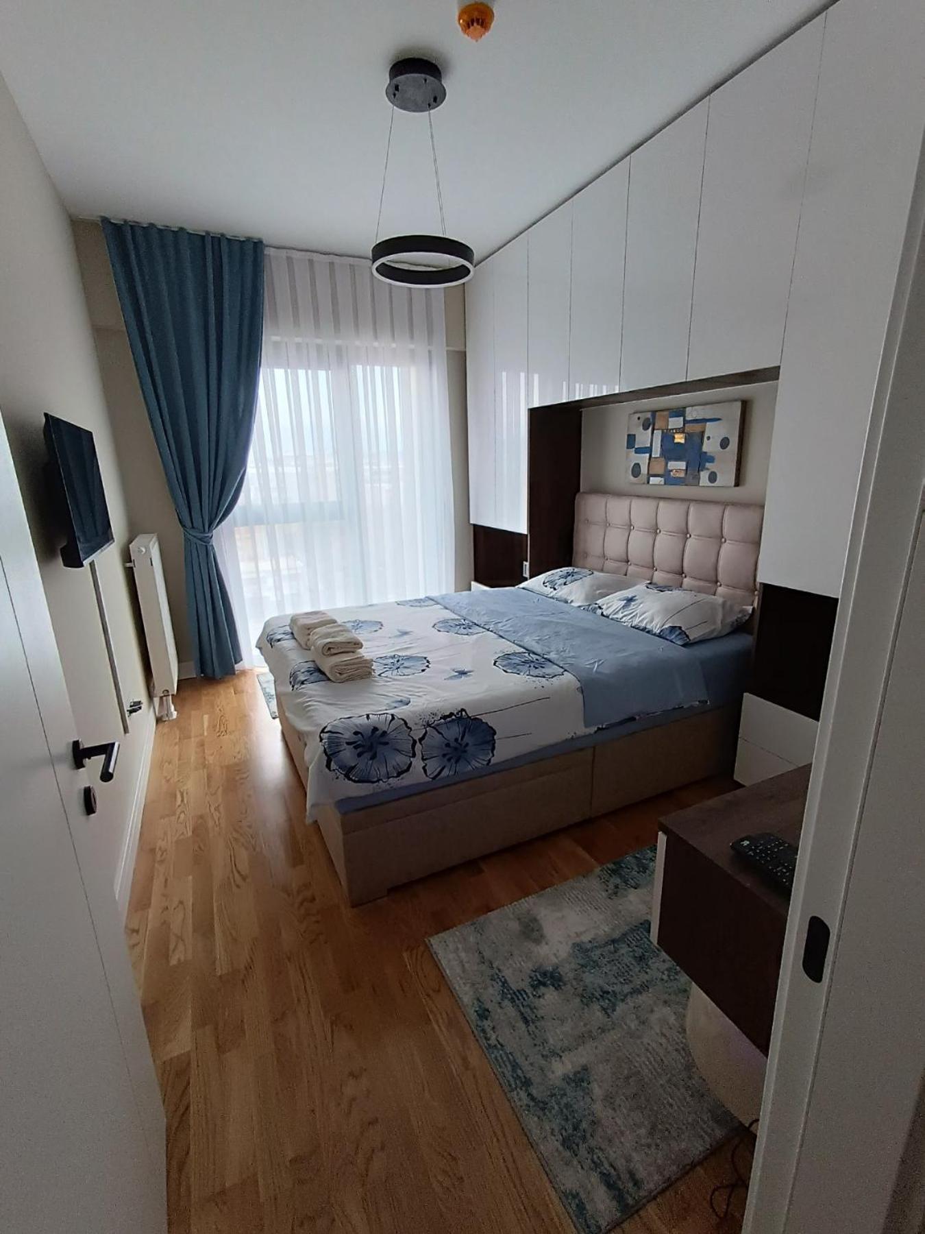 Anika Luxury Apartment At Diamond Center Skopie Exterior foto