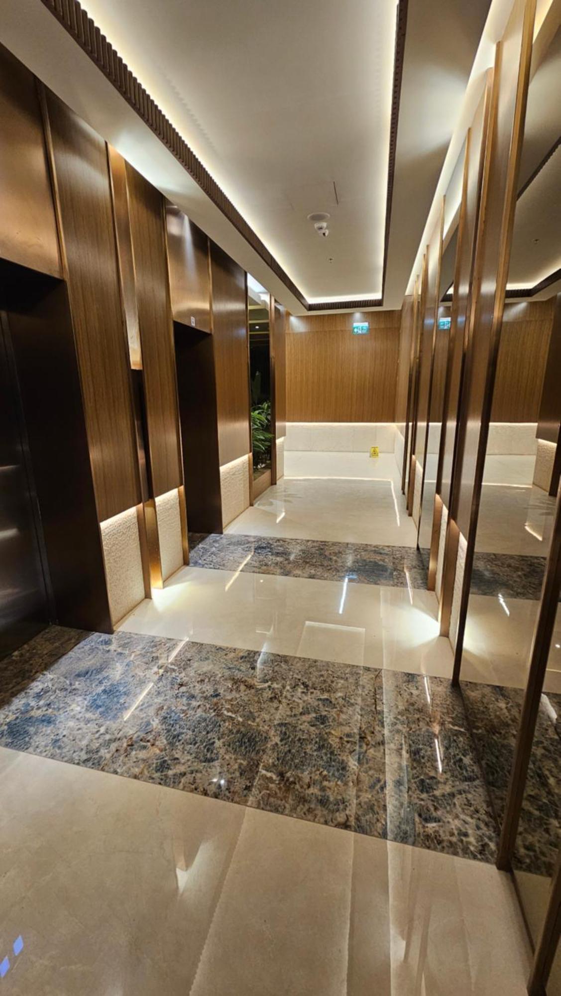 Anika Luxury Apartment At Diamond Center Skopie Exterior foto