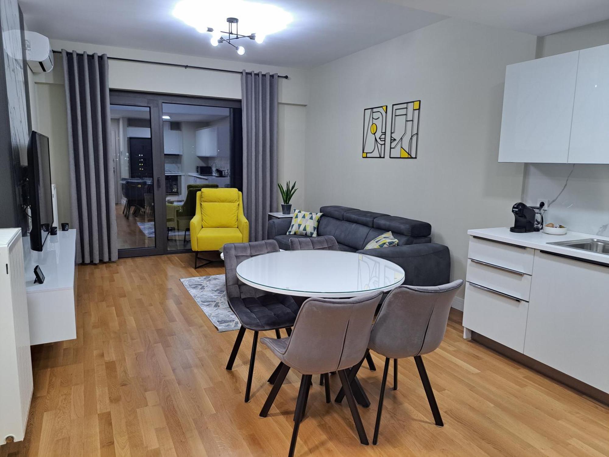 Anika Luxury Apartment At Diamond Center Skopie Exterior foto