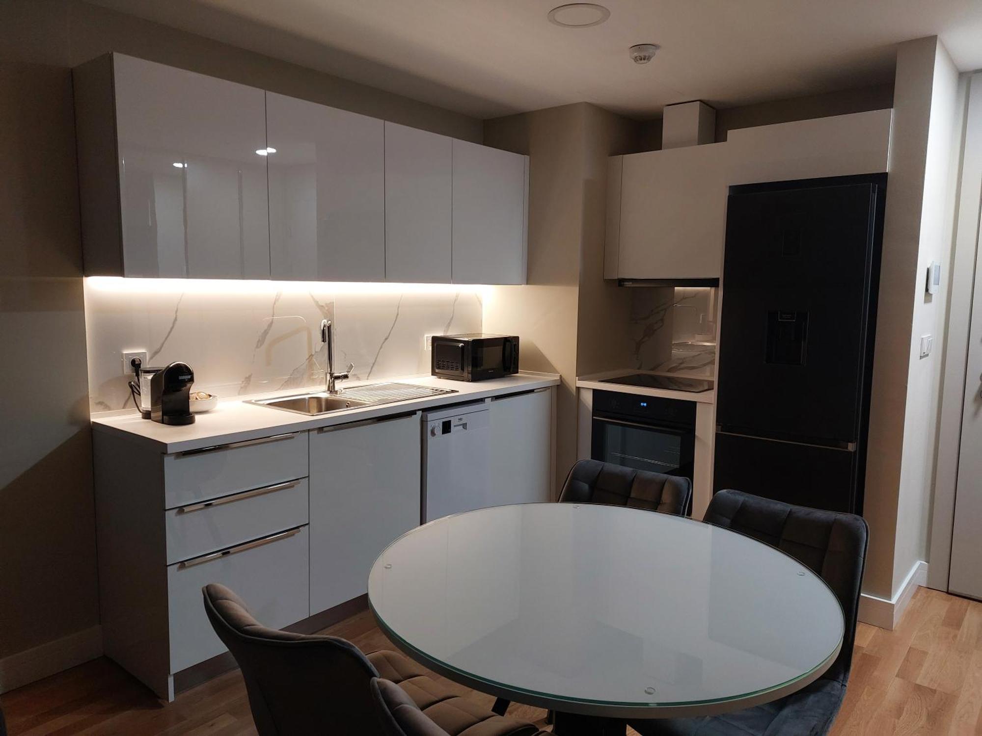 Anika Luxury Apartment At Diamond Center Skopie Exterior foto
