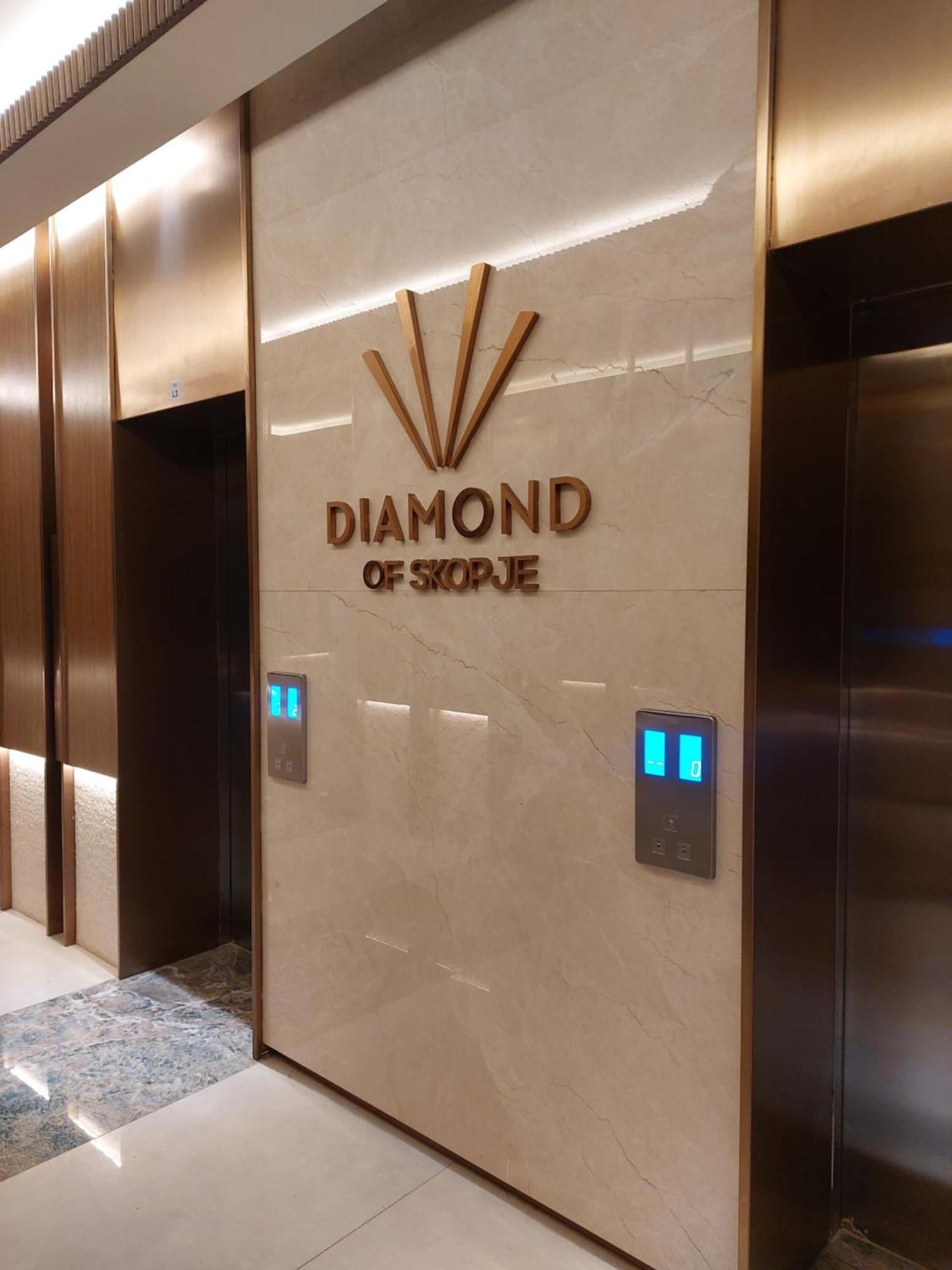 Anika Luxury Apartment At Diamond Center Skopie Exterior foto